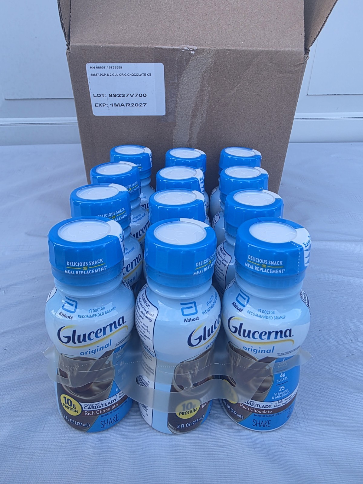 Glucerna Nutritional Shake, Rich Chocolate 8fl-oz/ 12Bottles Exp 03/01/2027