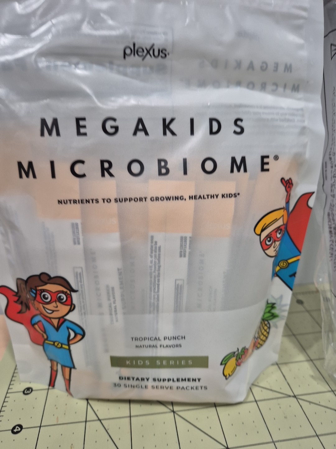 NEW Plexus Megakids Microbiome Tropical Punch 30 Single Serve Packets 06/2028 A3
