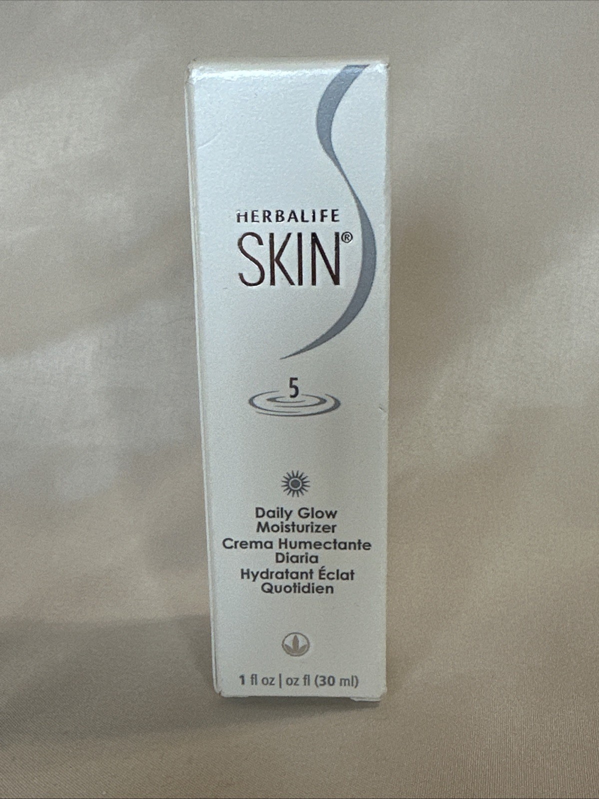 Herbalife Skin 5 Daily Glow Moisturizer 1 oz – New In Box – READ!